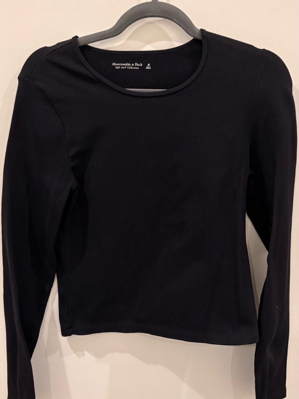 Abercrombie & Fitch Black Ribbed Crewneck Long Sleeve Top